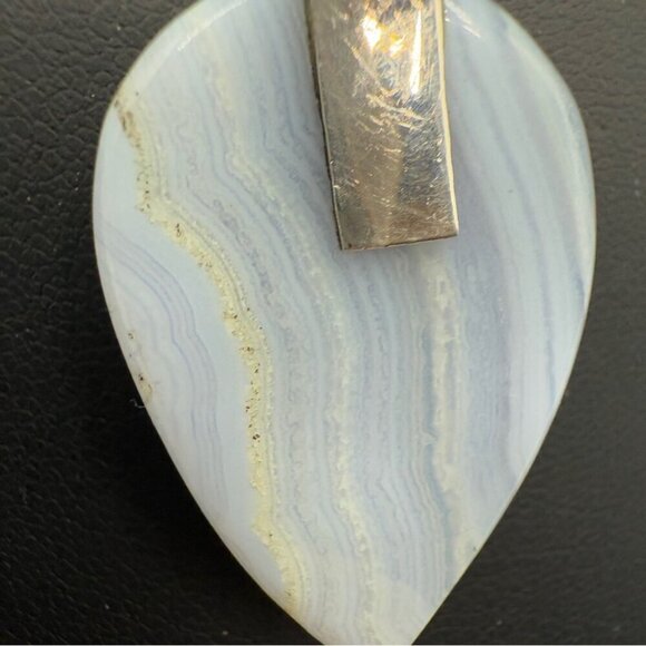 Gorgeous Blue Lace Agate and Marked 925 Silver Teardrop Blue Nature Pendant - Picture 6 of 11
